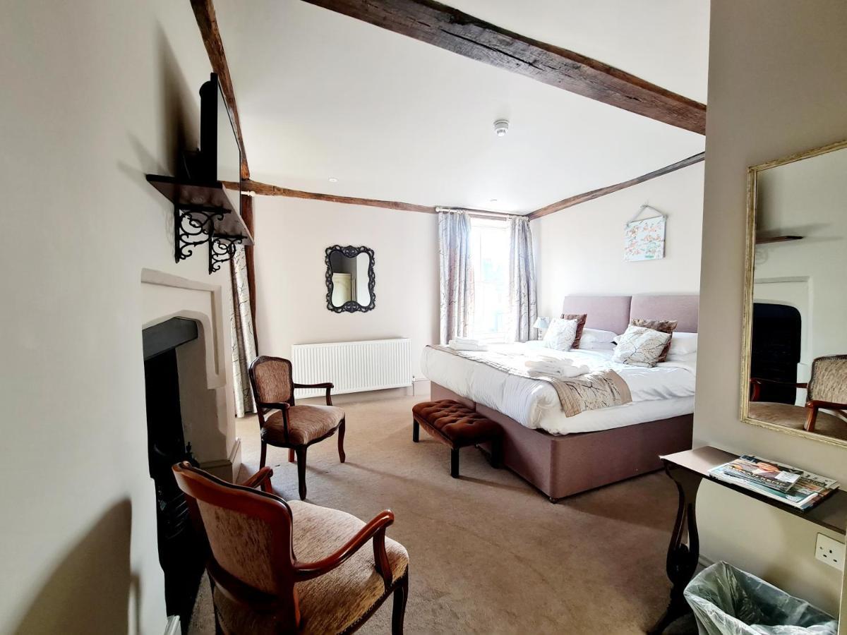 The Harvard Inn Stock Bagian luar foto