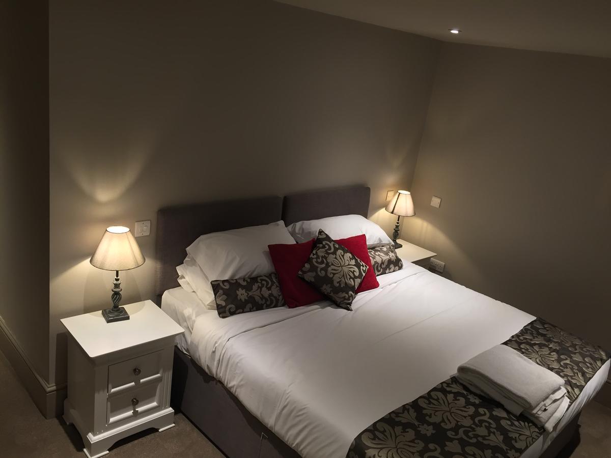 The Harvard Inn Stock Bagian luar foto